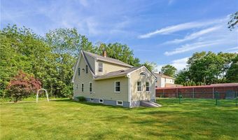 50 Brookdale Ave, Cranston, RI 02921