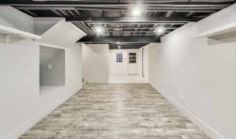 4422 NEPTUNE Dr, Alexandria, VA 22309