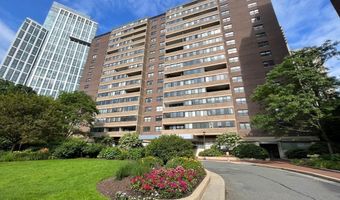 9 Hawthorne Place 12F, Boston, MA 02114