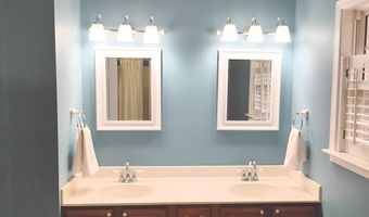 11 COTTONWOOD Dr, Barboursville, VA 22923