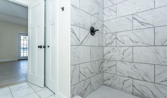 9 Fairway Ct, Alton, IL 62002