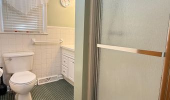 238 Lakeview Dr, Blacksburg, SC 29702