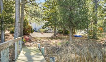 25285 CANTRELL Ln, Accomac, VA 23301