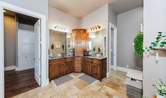 209 N Wickham St, Alvord, TX 76225