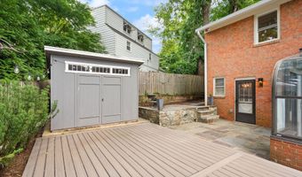6010 BENALDER Dr, Bethesda, MD 20816