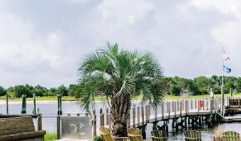 432 Freedom Park Rd, Beaufort, NC 28516