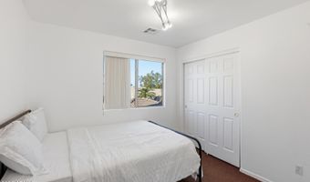 220 W BEECHNUT Pl, Chandler, AZ 85248