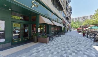 1101 S ARLINGTON RIDGE Rd 212, Arlington, VA 22202