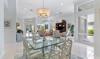 201 Orange Tree Dr, Atlantis, FL 33462