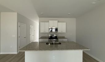 156 Village Green Dr, Adairsville, GA 30103