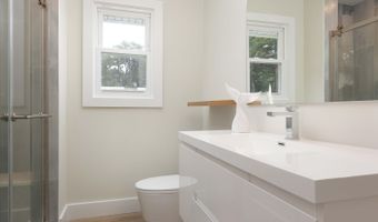 539 Mizzen Ave, Beachwood, NJ 08722