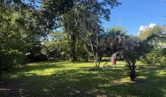 128 16th St, Apalachicola, FL 32320
