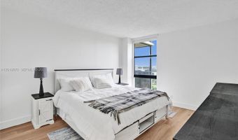 20379 W Country Club Dr 1440, Aventura, FL 33180