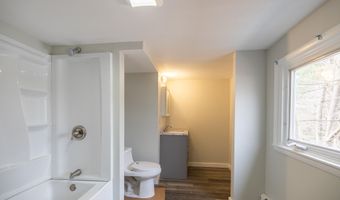 27 Flanders St, Auburn, ME 04210