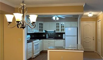 200 Hoffman Ave 206, Cranston, RI 02920
