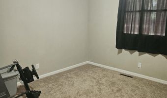 103 Briar Cove Rd, Algona, IA 50511