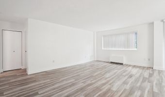 2059 HUNTINGTON Ave 111, Alexandria, VA 22303