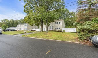 32 Pine Tree Dr, Bayville, NJ 08721