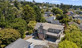 674 Clubhouse Dr, Aptos, CA 95003