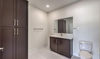 5152 Forest Oaks Dr, Las Vegas, NV 89149