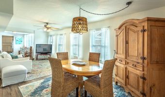110 14th St, Apalachicola, FL 32320