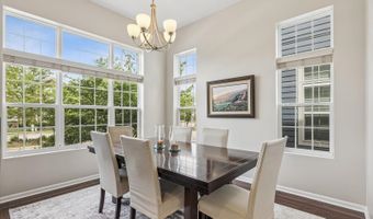 33 N Lincoln Ln, Arlington Heights, IL 60004