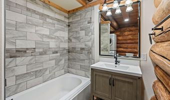 1142 Salee Creek Rd, Bayview, ID 83803