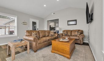 13 Privateer Dr, Afton, OK 74331