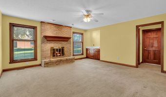 356 Southcreek Dr S, Indianapolis, IN 46217