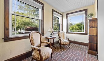 140 Leonardville Rd, Belford, NJ 07718
