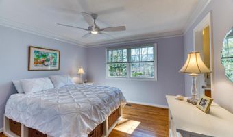 5151 PIEDMONT Pl, Annandale, VA 22003