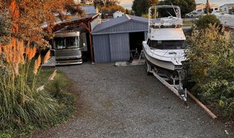 97818 HANSCAM Ln, Brookings, OR 97415