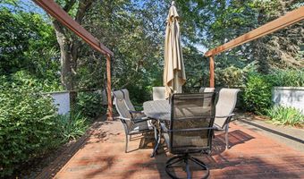 1289 King George Blvd, Ann Arbor, MI 48108