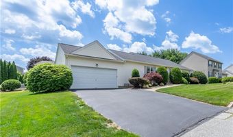 62 Scituate Farms Dr, Cranston, RI 02921