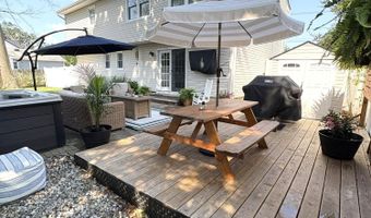 645 Ensign Ave, Beachwood, NJ 08722