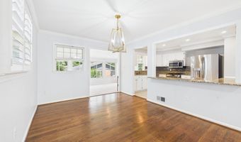 9201 CHERRYTREE Dr, Alexandria, VA 22309