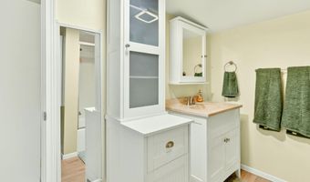 480 Harrison St, Ashland, OR 97520