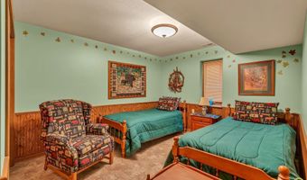 8324 SW Indian Hills Rd, Auburn, KS 66402