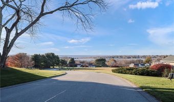 86 Windward Ln, Bristol, RI 02809