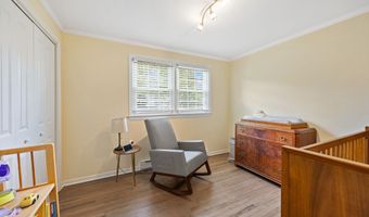 20 Club Ln, Cheshire, CT 06410