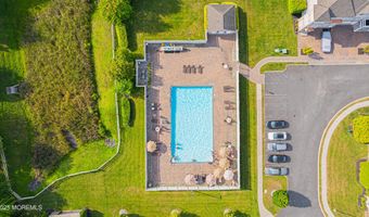 47 White Oak Ln, Aberdeen, NJ 07747