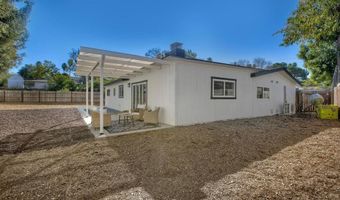 728 Hackberry Pl, Fallbrook, CA 92028