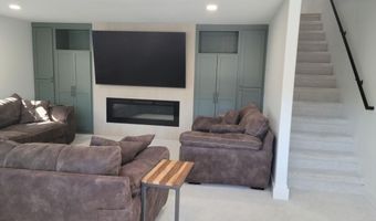 8617 E Chris St, Bel Aire, KS 67226