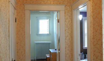 808 Lancaster St, Albany, NY 12203
