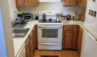 13 Ray Ct, Bedminster, NJ 07921