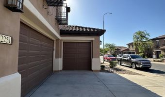 2251 E AZALEA Dr, Chandler, AZ 85286