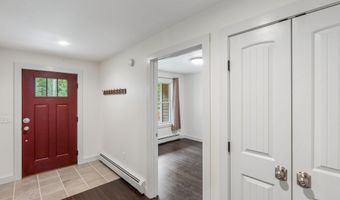 67 E West Ln, Belgrade, ME 04917