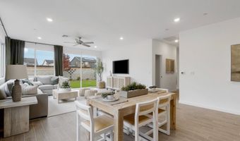 1819 Pacific Rd S, Madera, CA 93636