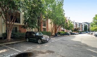 3315 WYNDHAM Cir 2221, Alexandria, VA 22302
