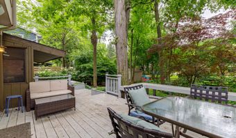 3666 Frederick Dr, Ann Arbor, MI 48105